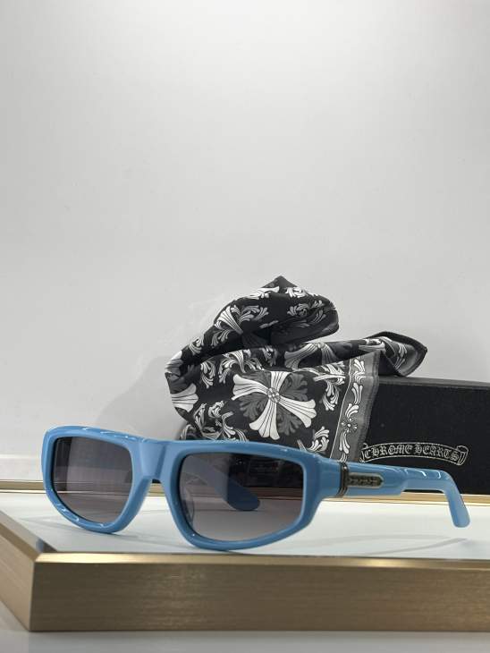 Picture of Chrome Hearts Sunglasses _SKUfw75731986fw